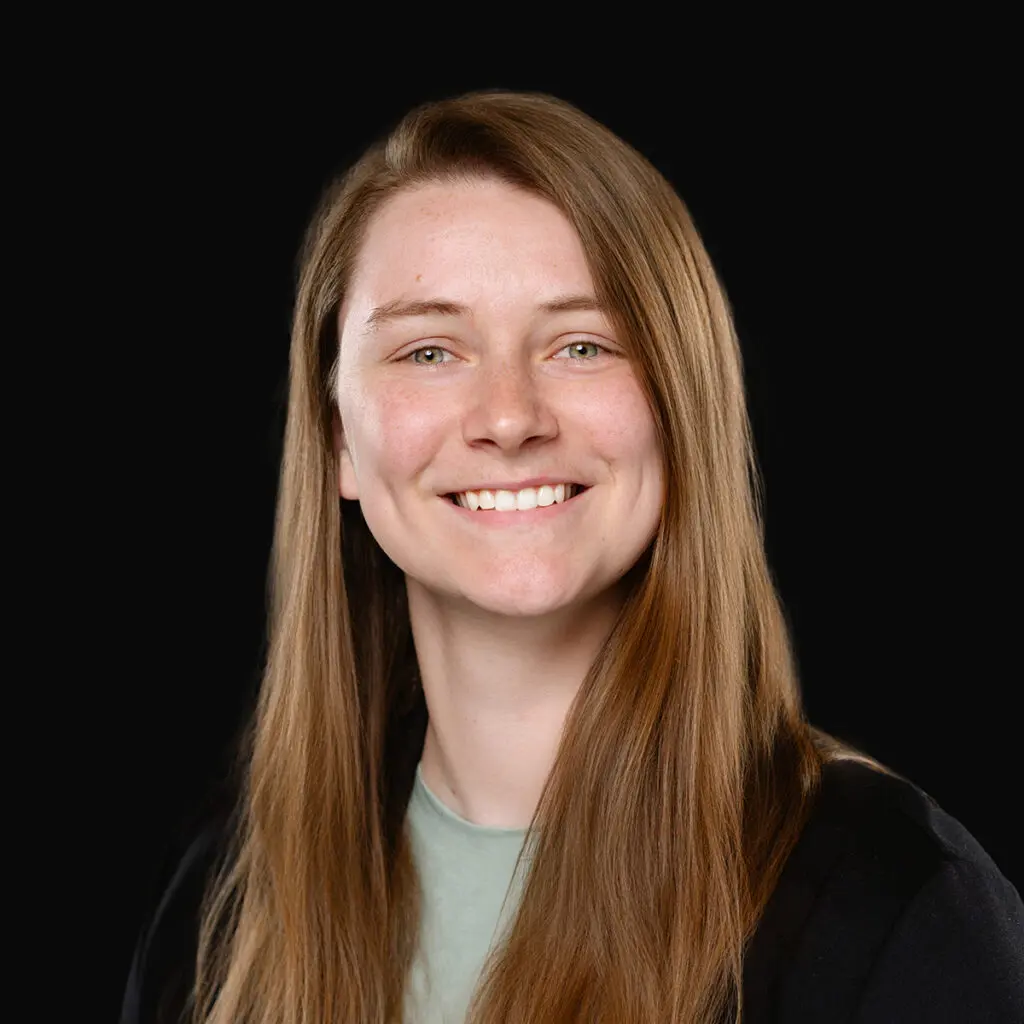 Professional headshot of physical therapist assistant, Kelsi Gajewsky