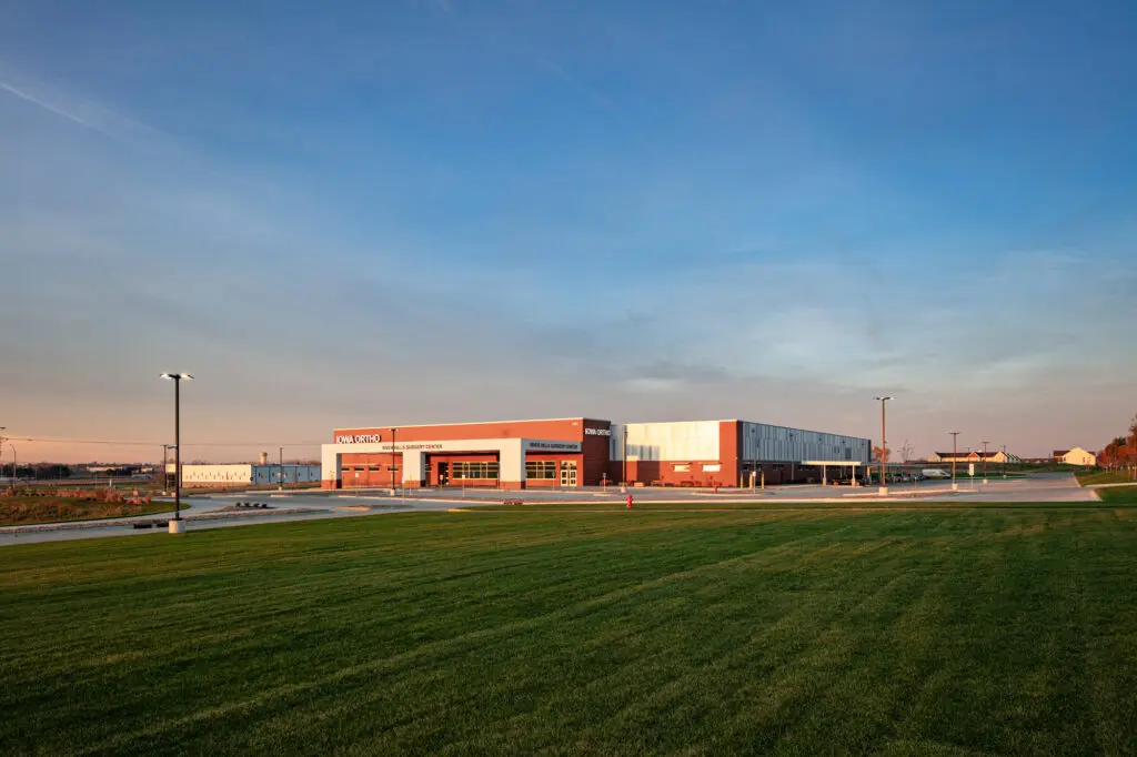 Exterior of River Hills Surgery Center