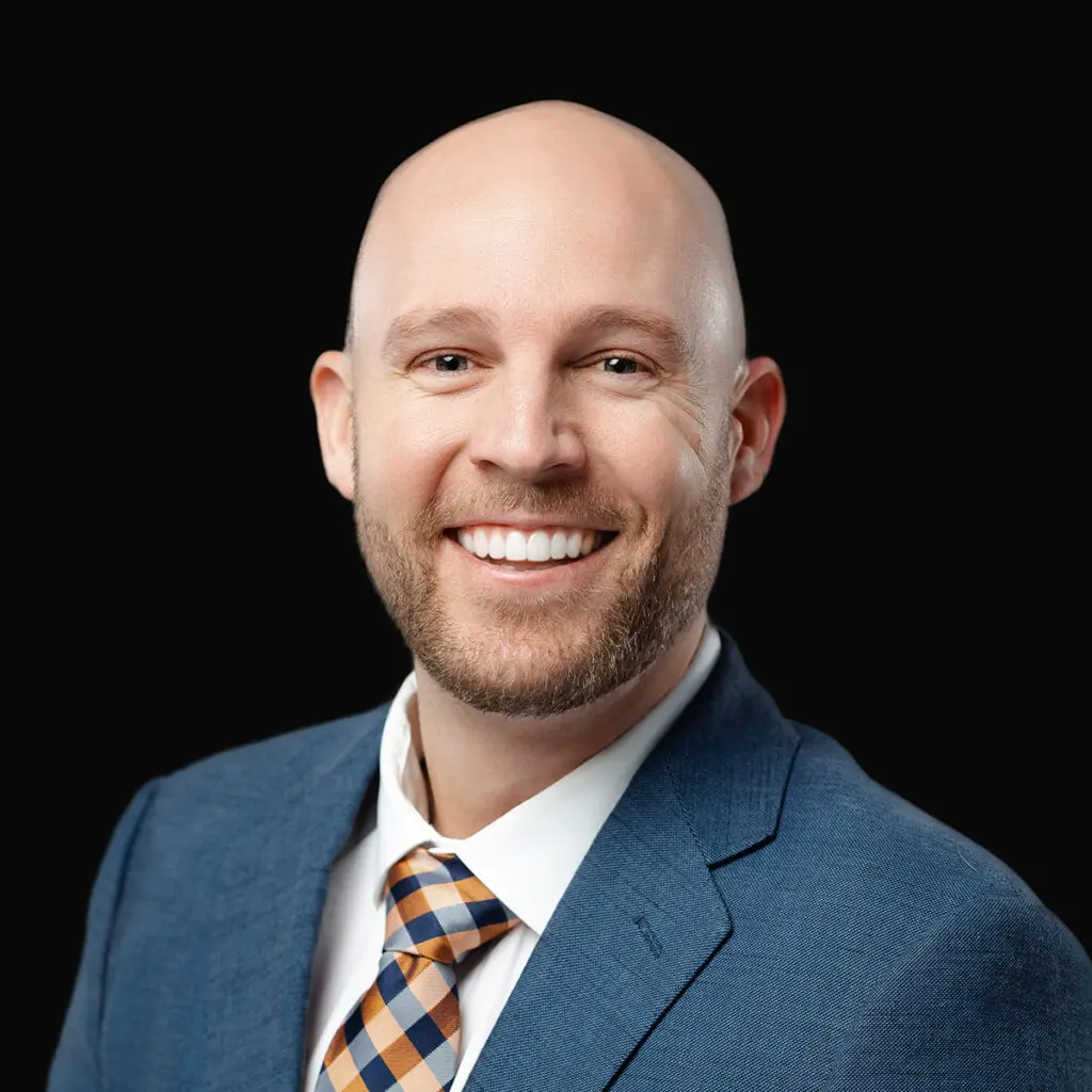 Professional headshot of Dr. Stephen Carveth, pediatric orthopedic surgeon at Iowa Ortho in Des Moines, IA