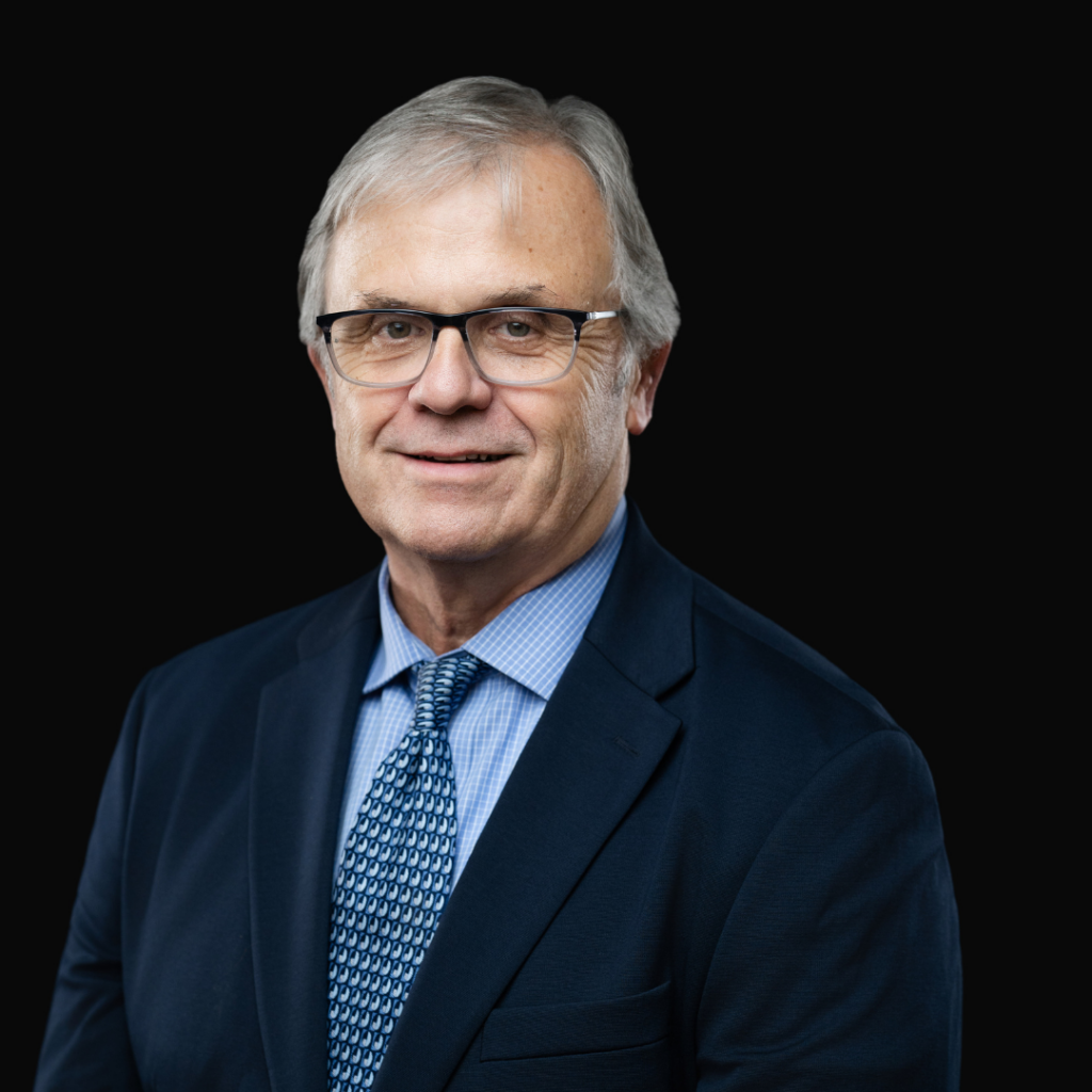 Professional headshot of physical therapist, Mike Kruse