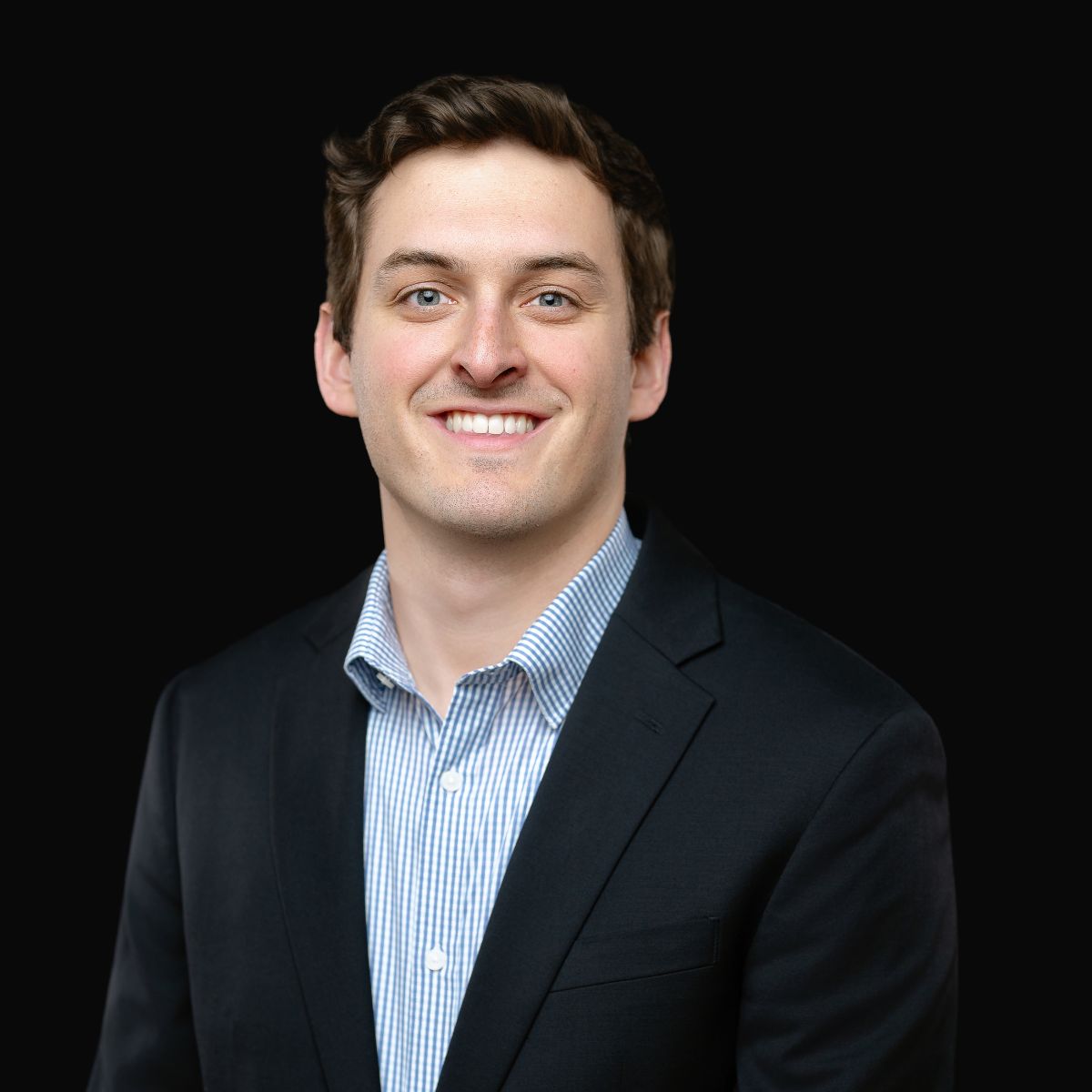 Professional headshot of physical therapist, Matthew Turk