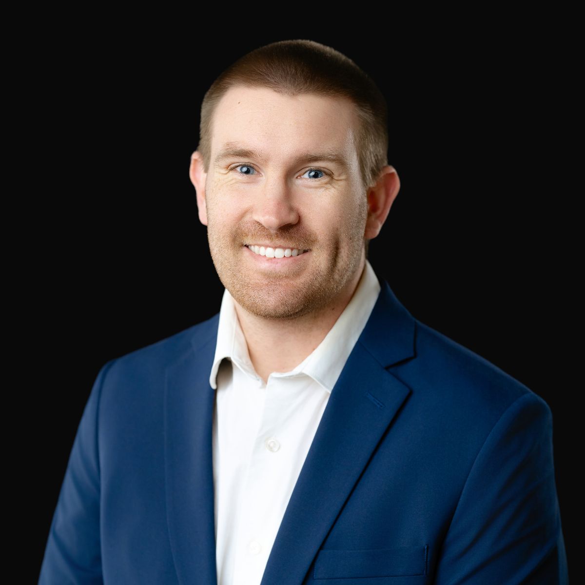 Professional headshot of physical therapist, Carter Trager